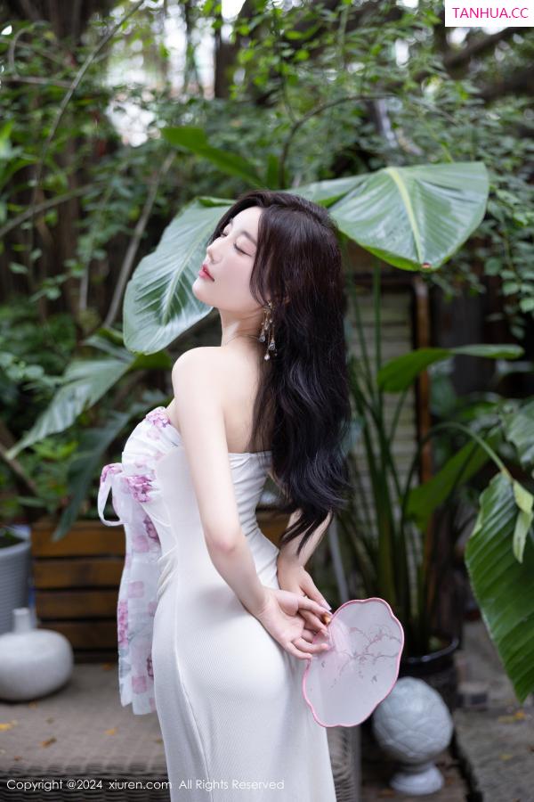 杨晨晨 sugar小甜心CC [XiuRen]高清写真图 2024.07.26 No.8926 杨晨晨Yome 丝袜美腿第18张图片